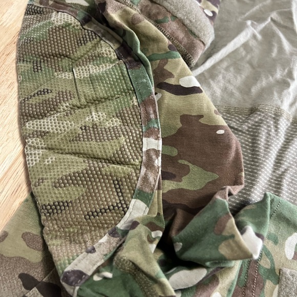 Large Army Combat Shirt Zipper Flame Resistant OCP Uniform ACS USG Camo FR Long - Picture 10 of 11